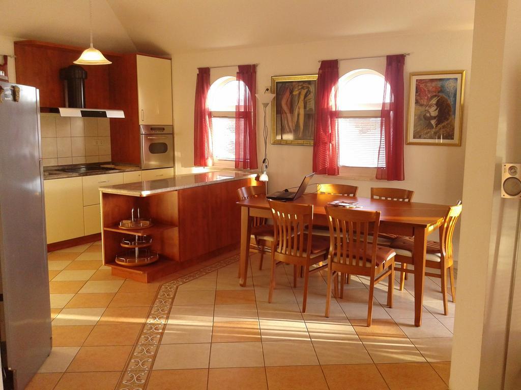 Villa Stella Trogir Exteriör bild